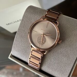 MICHAEL KORS 32mm Women's Bracelet Watch